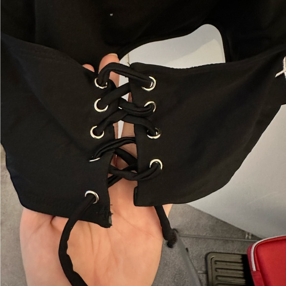 BoutineLA Crisscross Bikini Top - Picture 3 of 4